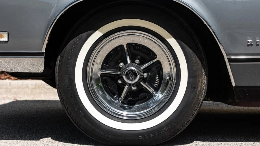 1969 Buick Riviera 2nd Gen - Image 25 of 28