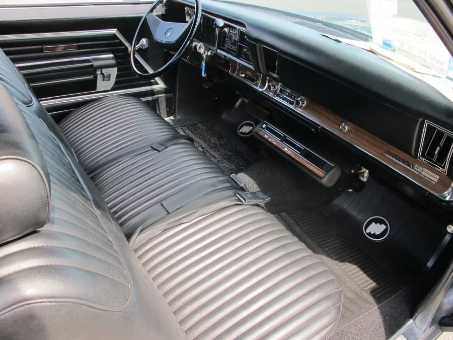 1969 Buick Riviera 2nd Gen - Image 4 of 9
