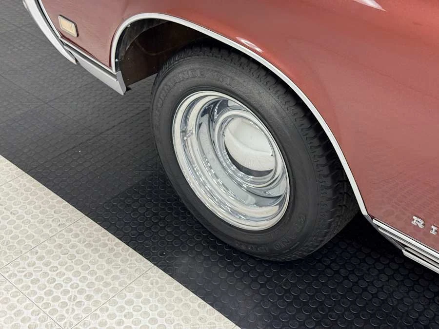 1969 Buick Riviera 2nd Gen - Image 12 of 31
