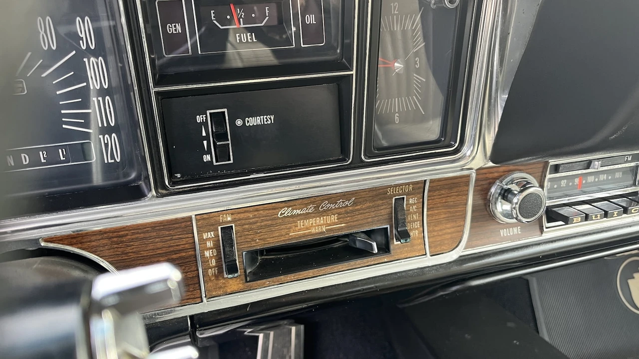 1969 Buick Riviera 2nd Gen - Image 14 of 22