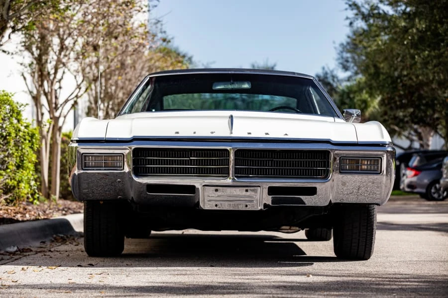 1969 Buick Riviera 2nd Gen - Image 10 of 12