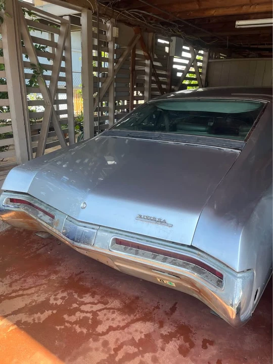 1969 Buick Riviera 2nd Gen - Image 2 of 3