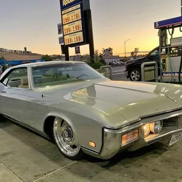 1969 Buick Riviera Coupe 2D