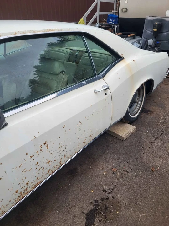1969 Buick Riviera 2nd Gen - Image 10 of 14