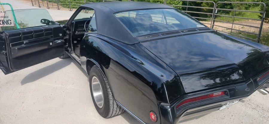 1969 Buick Riviera 2nd Gen - Image 2 of 7