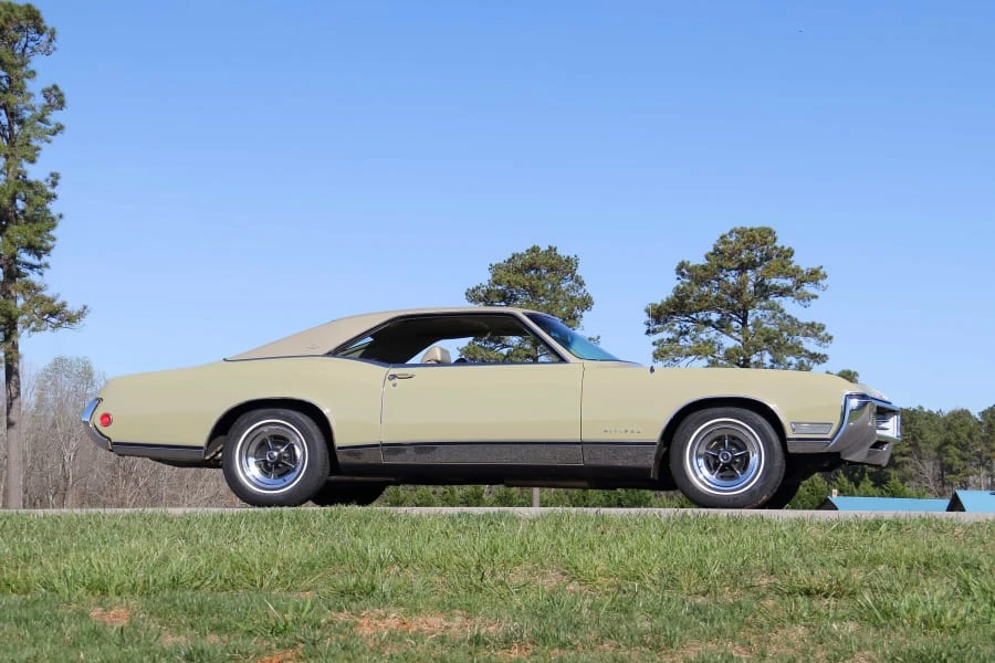 1969 Buick Riviera 2nd Gen - Image 2 of 28