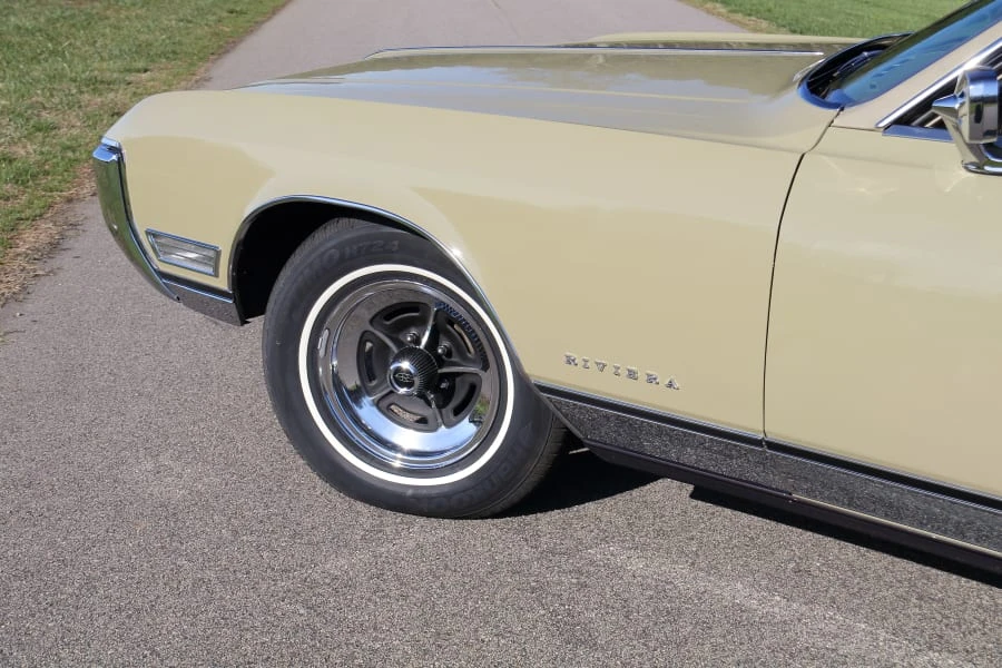 1969 Buick Riviera 2nd Gen - Image 14 of 28