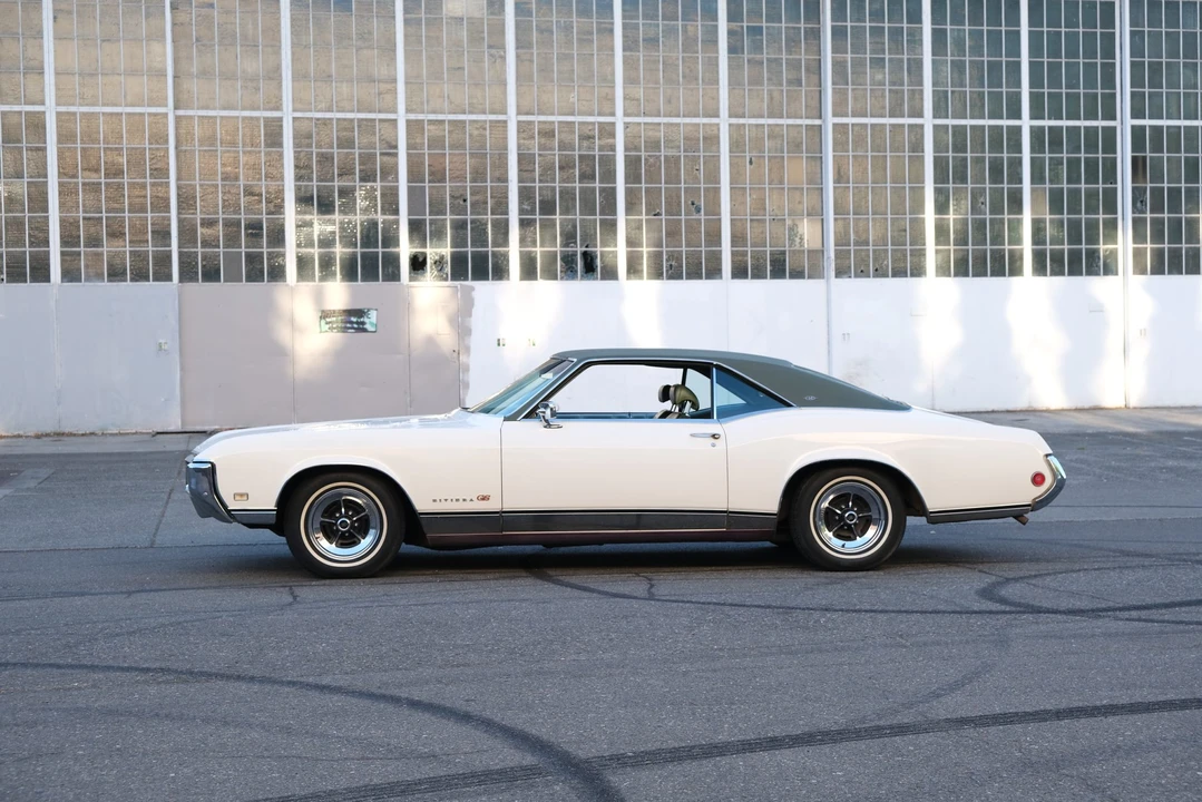 1969 Buick Riviera 2nd Gen - Image 2 of 31