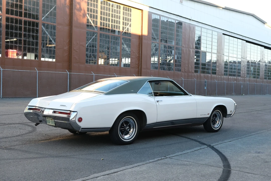 1969 Buick Riviera 2nd Gen - Image 17 of 31