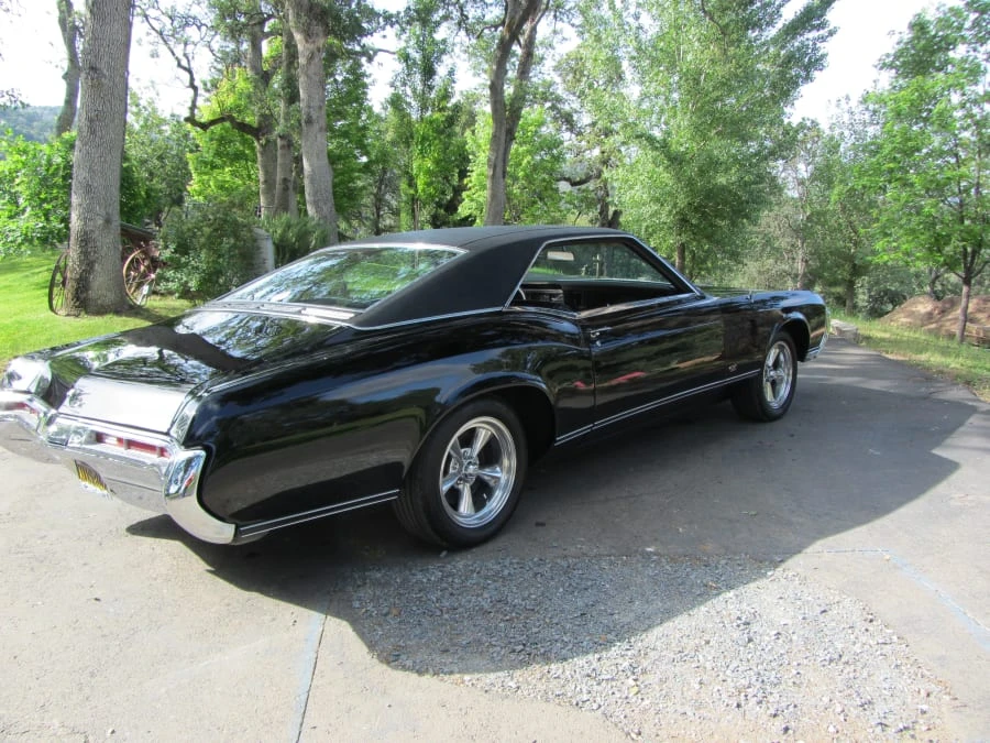 1969 Buick Riviera 2nd Gen - Image 2 of 7