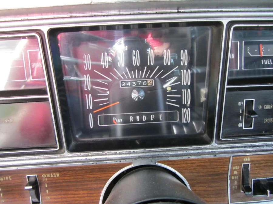 1969 Buick Riviera 2nd Gen - Image 4 of 7