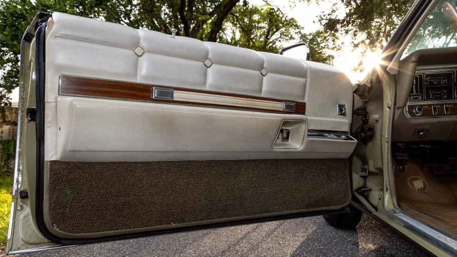1969 Buick Riviera 2nd Gen - Image 16 of 31