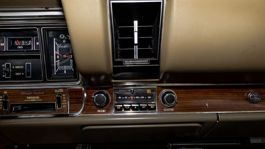 1969 Buick Riviera 2nd Gen - Image 22 of 31