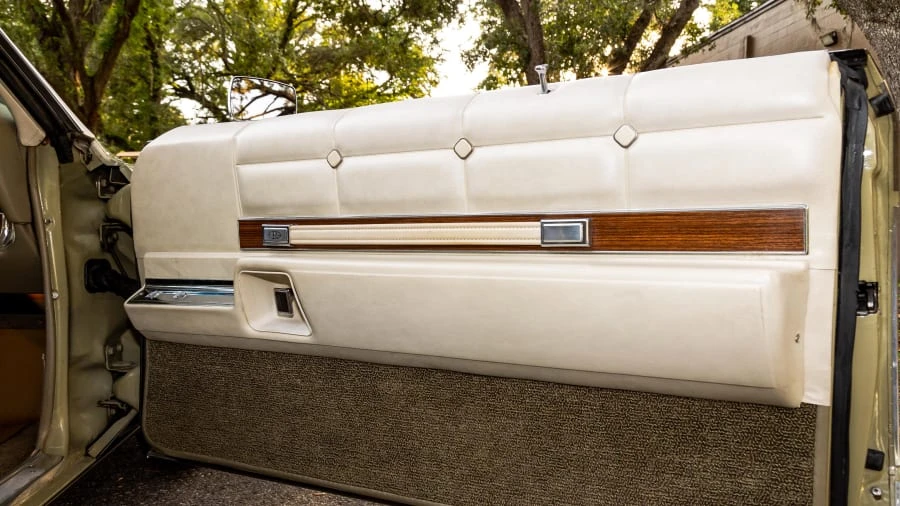 1969 Buick Riviera 2nd Gen - Image 17 of 31