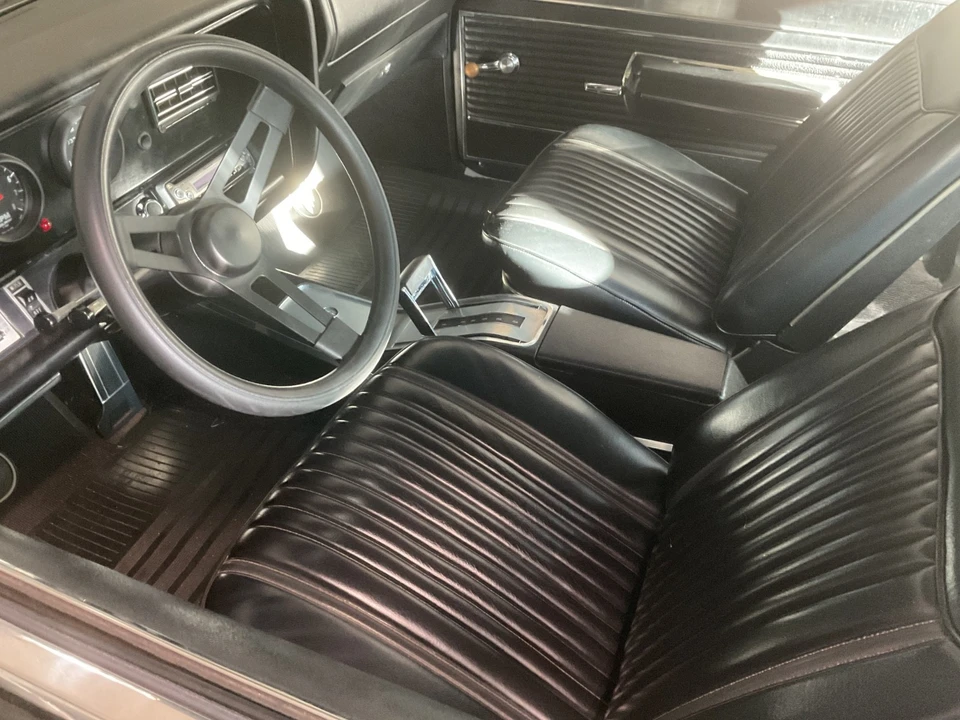 1969 Buick Wildcat - Image 10 of 15