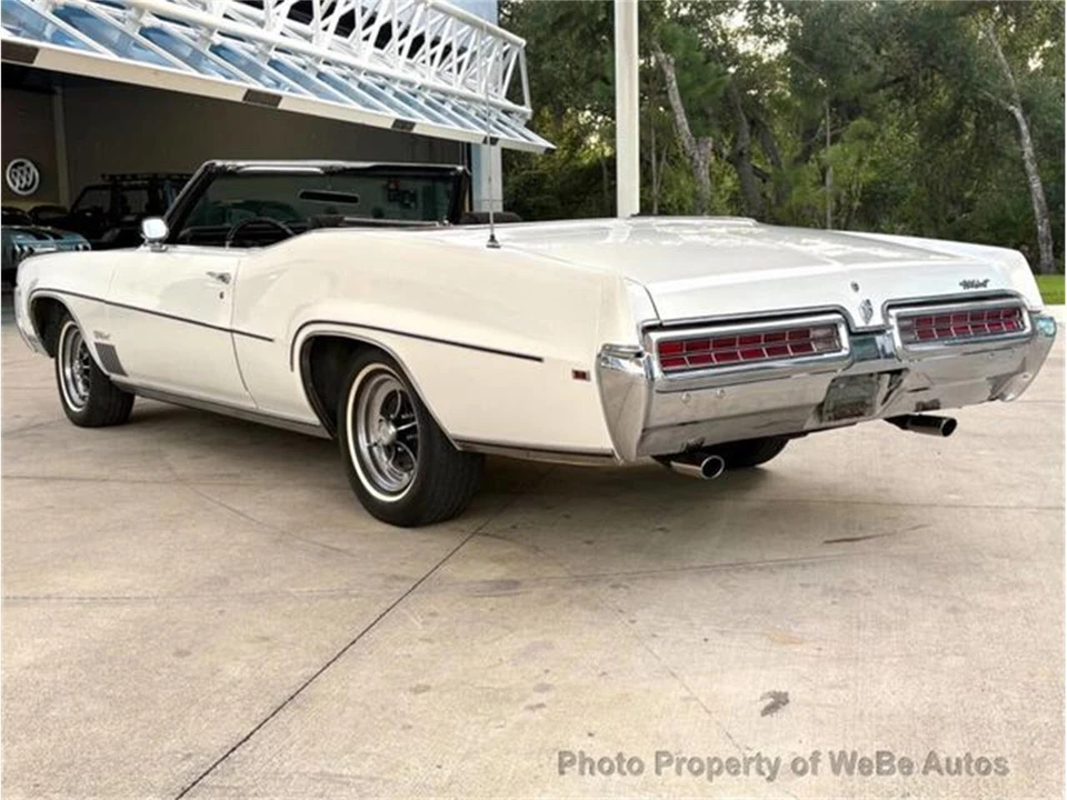 1969 Buick Wildcat - Image 9 of 10