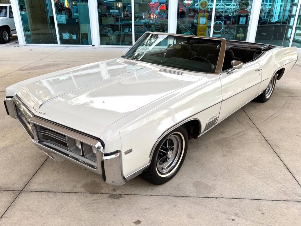 1969 Buick Wildcat - Image 20 of 31