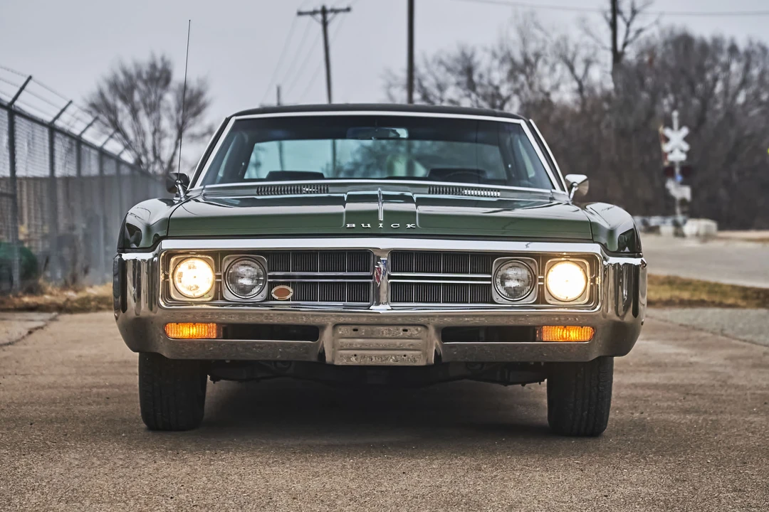 1969 Buick Wildcat - Image 8 of 31