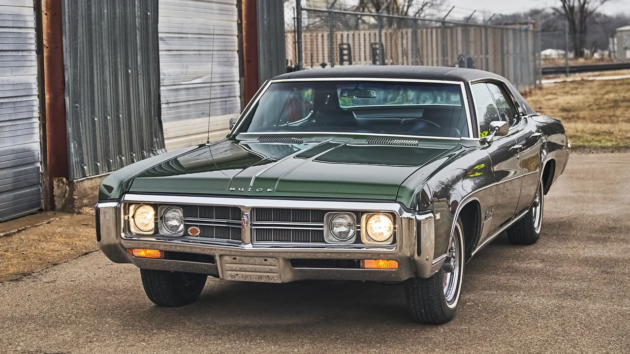 1969 Buick Wildcat - Image 10 of 31