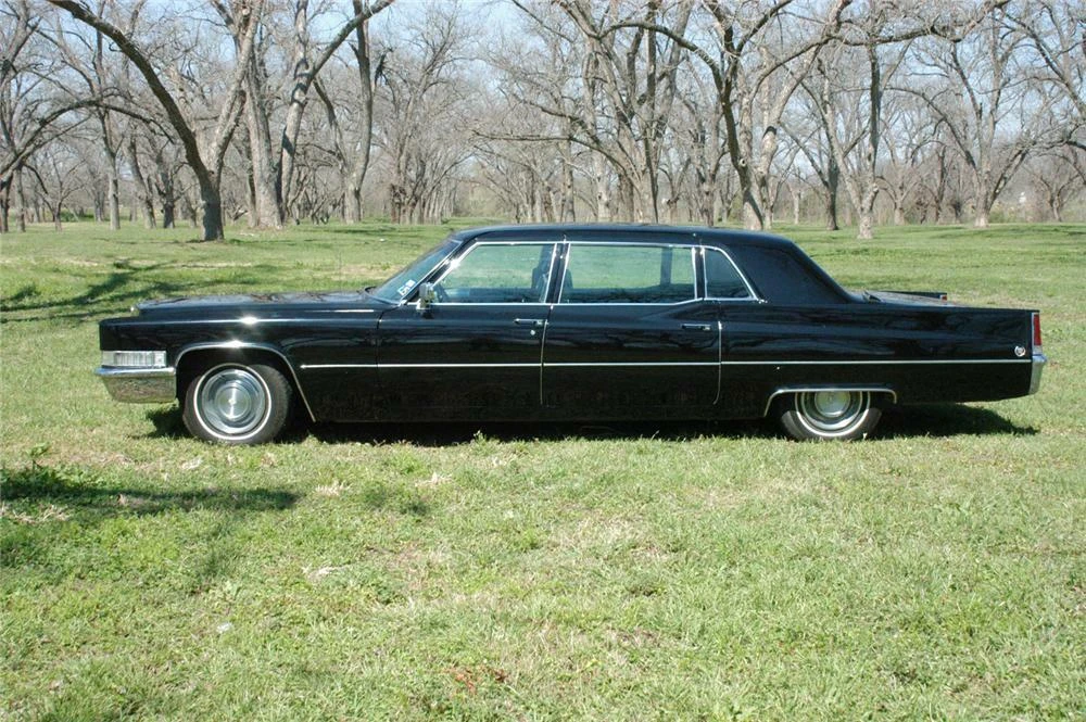 1969 Cadillac Series 70 & 75 - Image 4 of 4