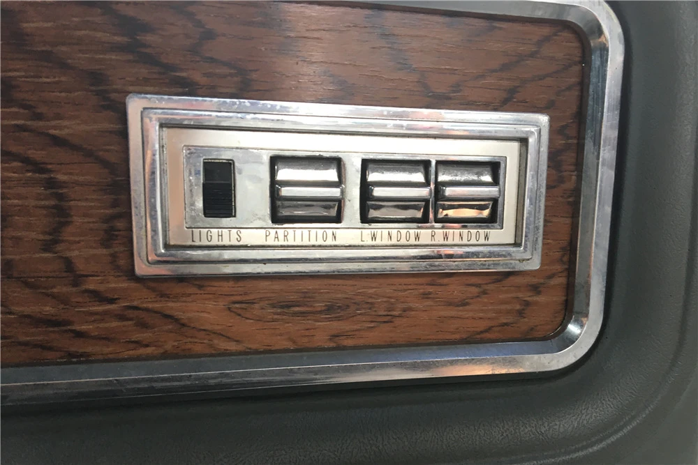 1969 Cadillac Series 70 & 75 - Image 5 of 9