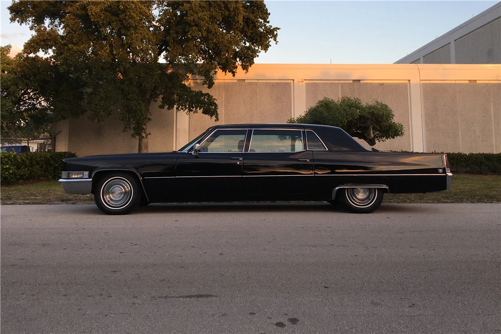 1969 Cadillac Series 70 & 75 - Image 9 of 9