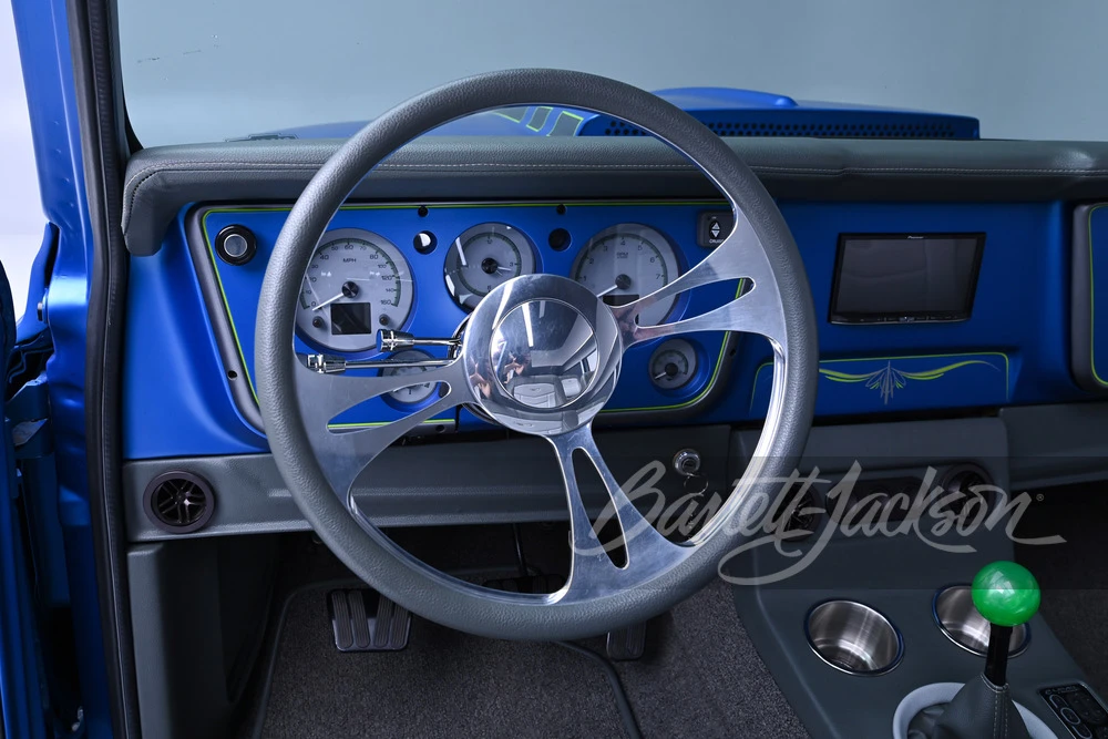 1969 Chevrolet Suburban 6th Gen - Image 12 of 31