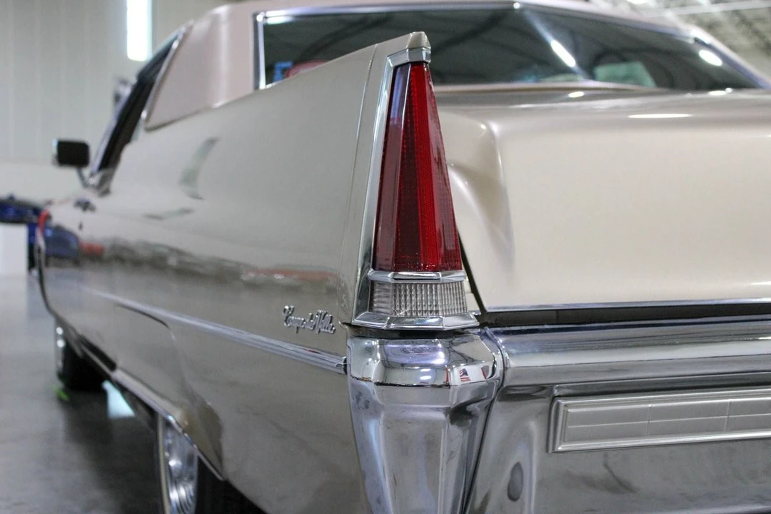 1969 Cadillac DeVille 3rd Gen - Image 25 of 31