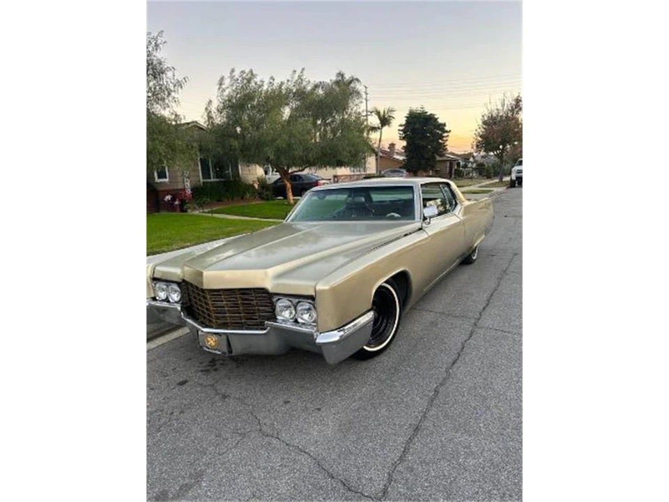 1969 Cadillac DeVille 3rd Gen - Image 14 of 17