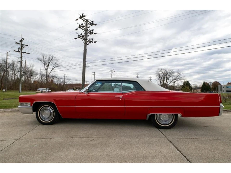 1969 Cadillac DeVille 3rd Gen - Image 2 of 31