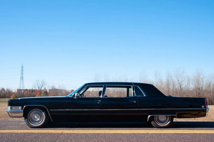 1969 Cadillac Series 70 & 75 - Image 2 of 5