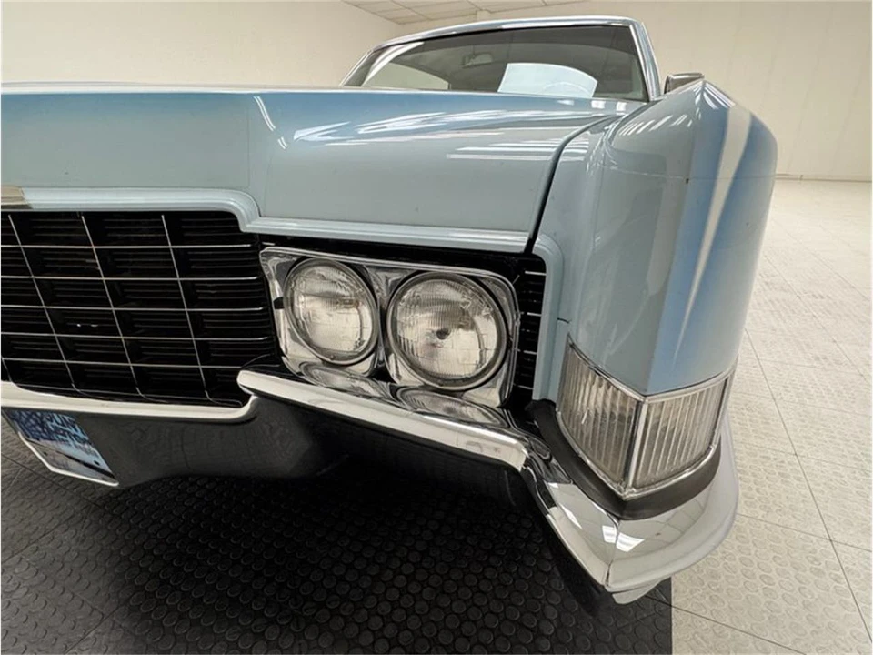1969 Cadillac DeVille 3rd Gen - Image 11 of 31