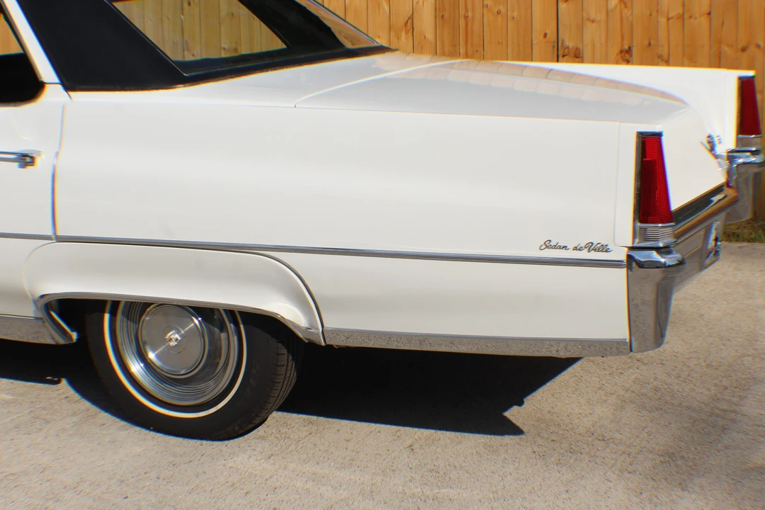 1969 Cadillac DeVille 3rd Gen - Image 25 of 31