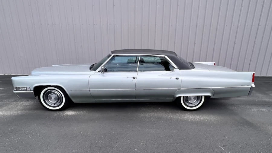1969 Cadillac DeVille 3rd Gen - Image 2 of 20