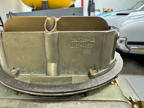 Parts & Memorabilia Camaro Z28 Carburetor