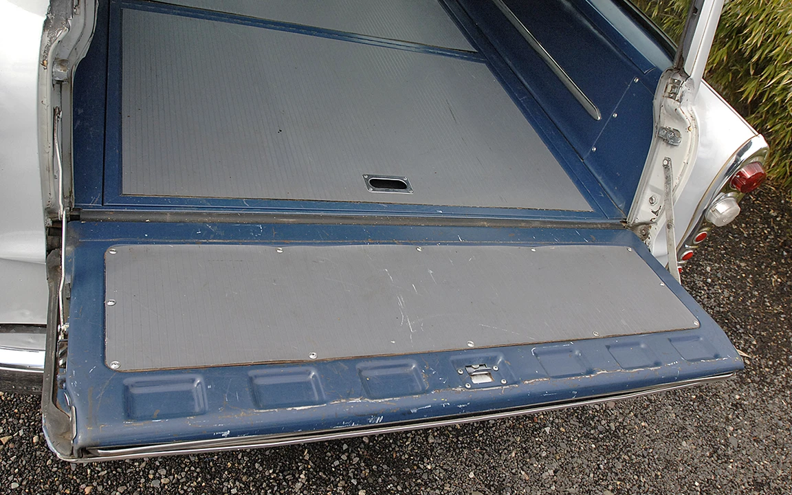 1969 Checker - Image 16 of 31
