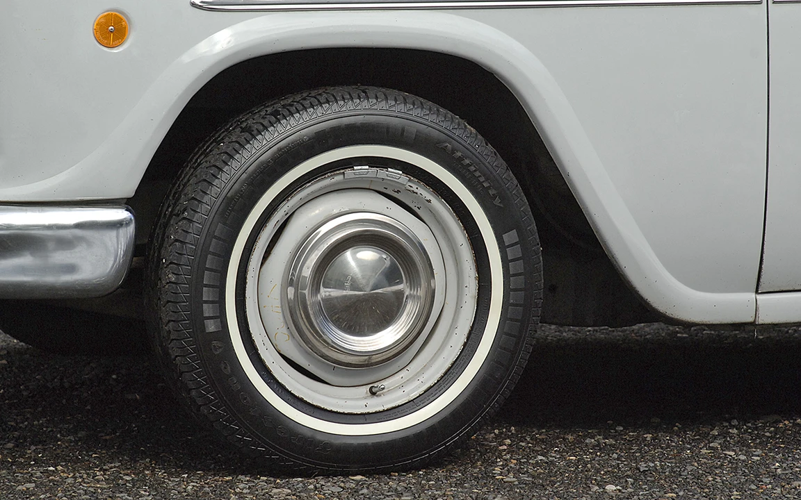 1969 Checker - Image 5 of 31