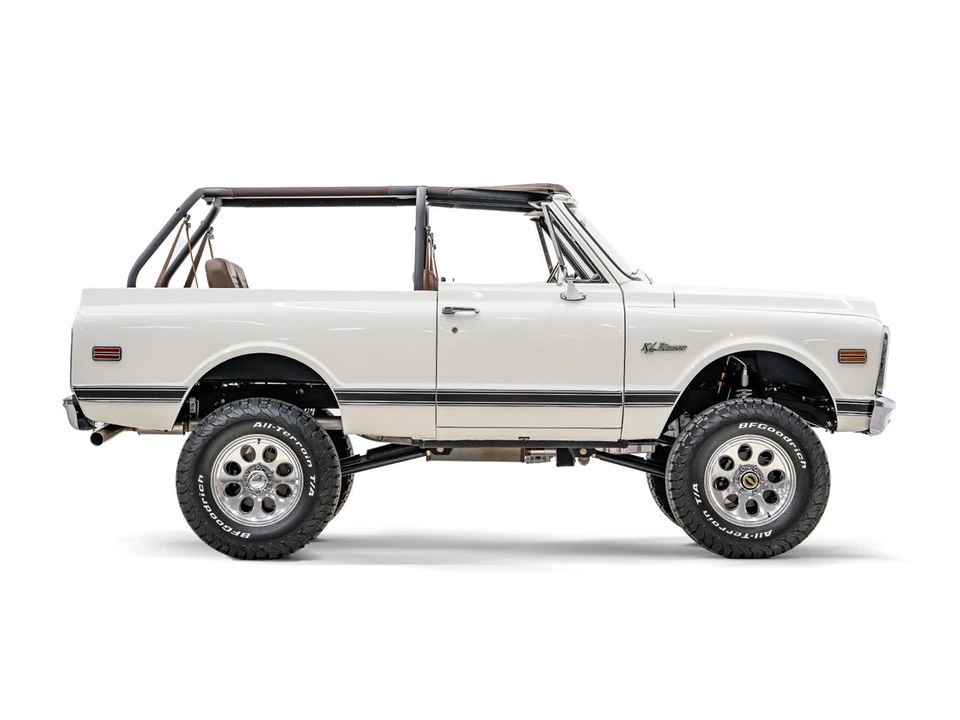 1969 Chevrolet K5 Blazer 1st Gen - Image 10 of 31