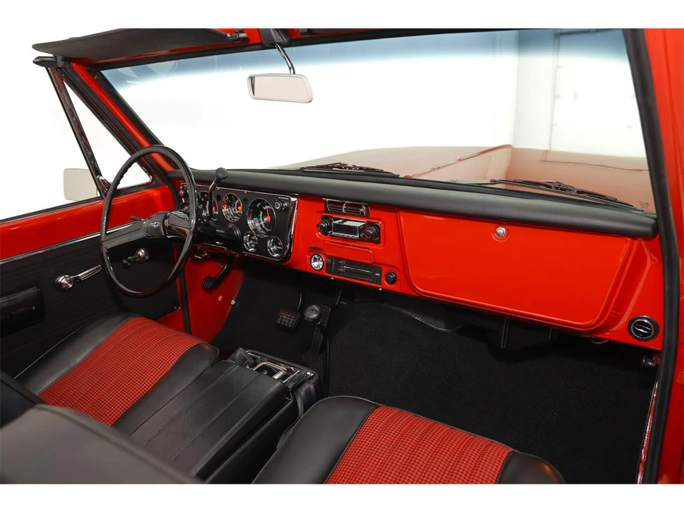 1969 Chevrolet K5 Blazer 1st Gen - Image 24 of 31