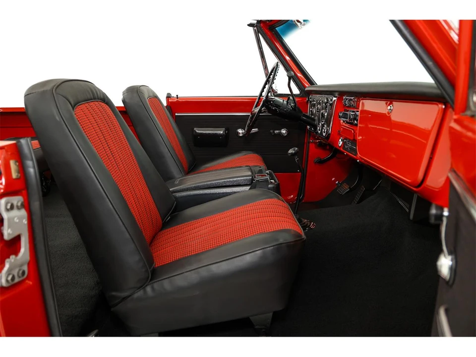 1969 Chevrolet K5 Blazer 1st Gen - Image 26 of 31