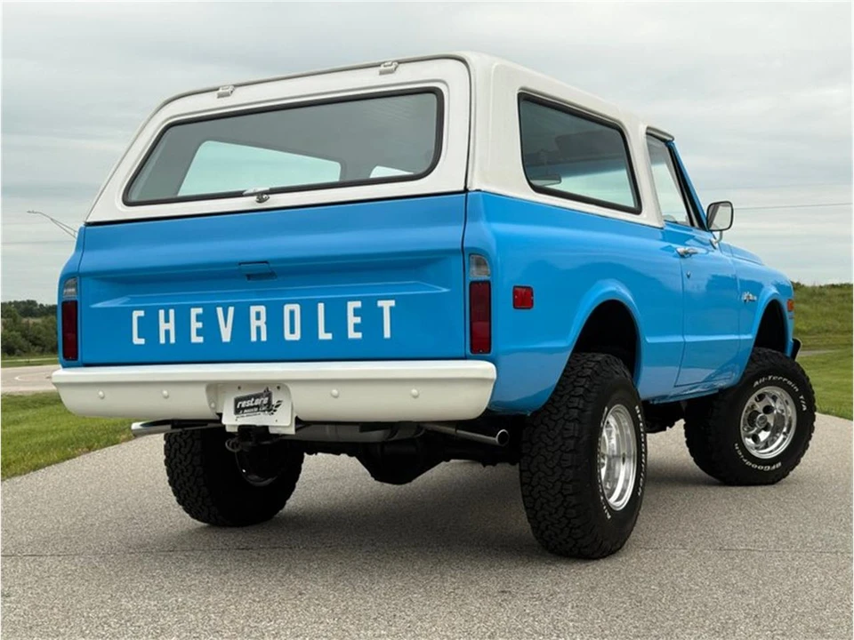 1969 Chevrolet K5 Blazer 1st Gen - Image 26 of 31