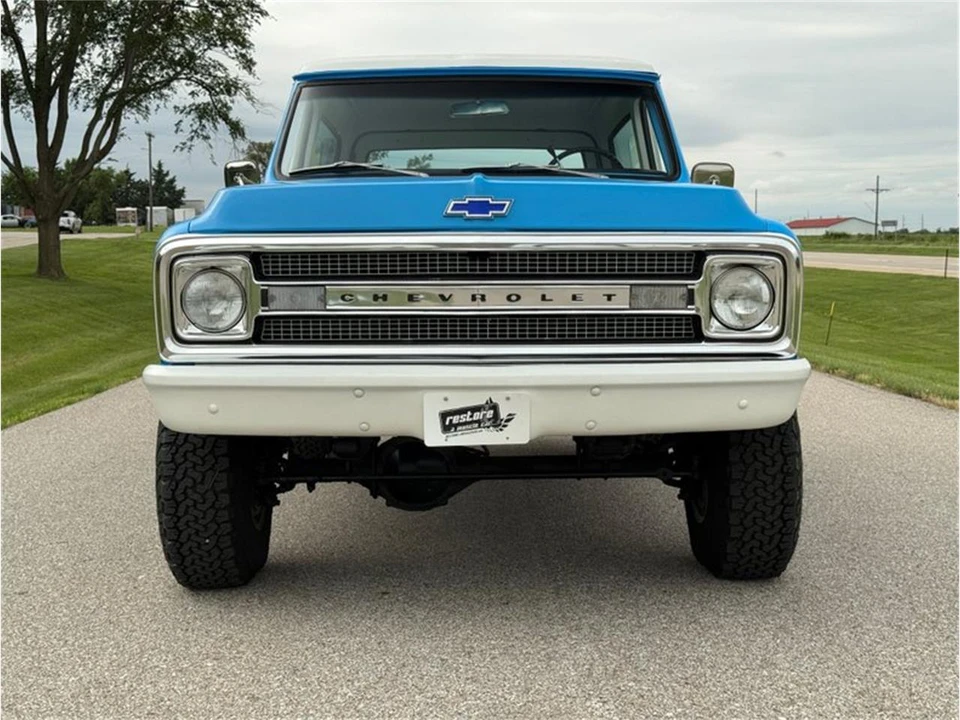 1969 Chevrolet K5 Blazer 1st Gen - Image 10 of 31