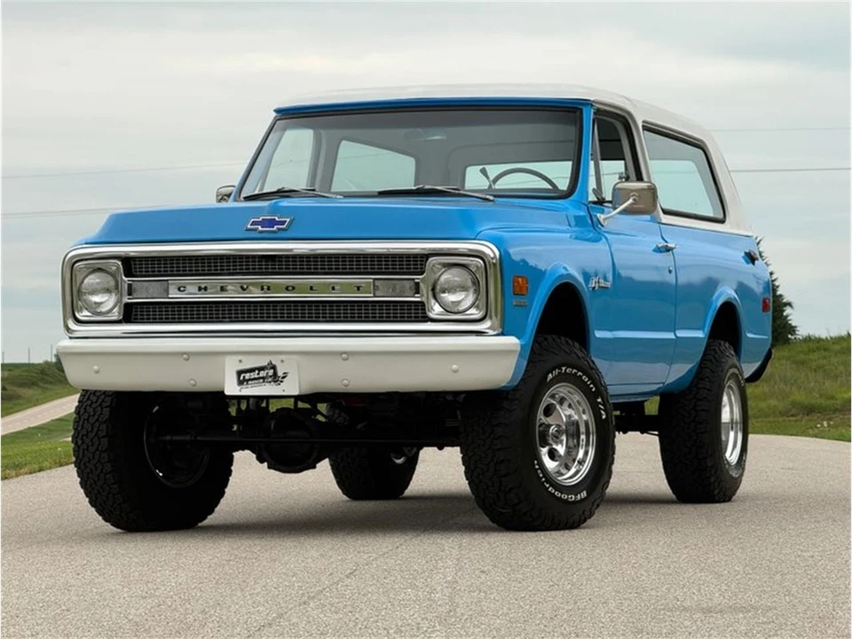 1969 Chevrolet K5 Blazer 1st Gen - Image 11 of 31