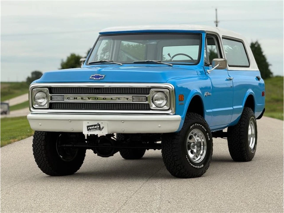 1969 Chevrolet K5 Blazer 1st Gen - Image 15 of 31
