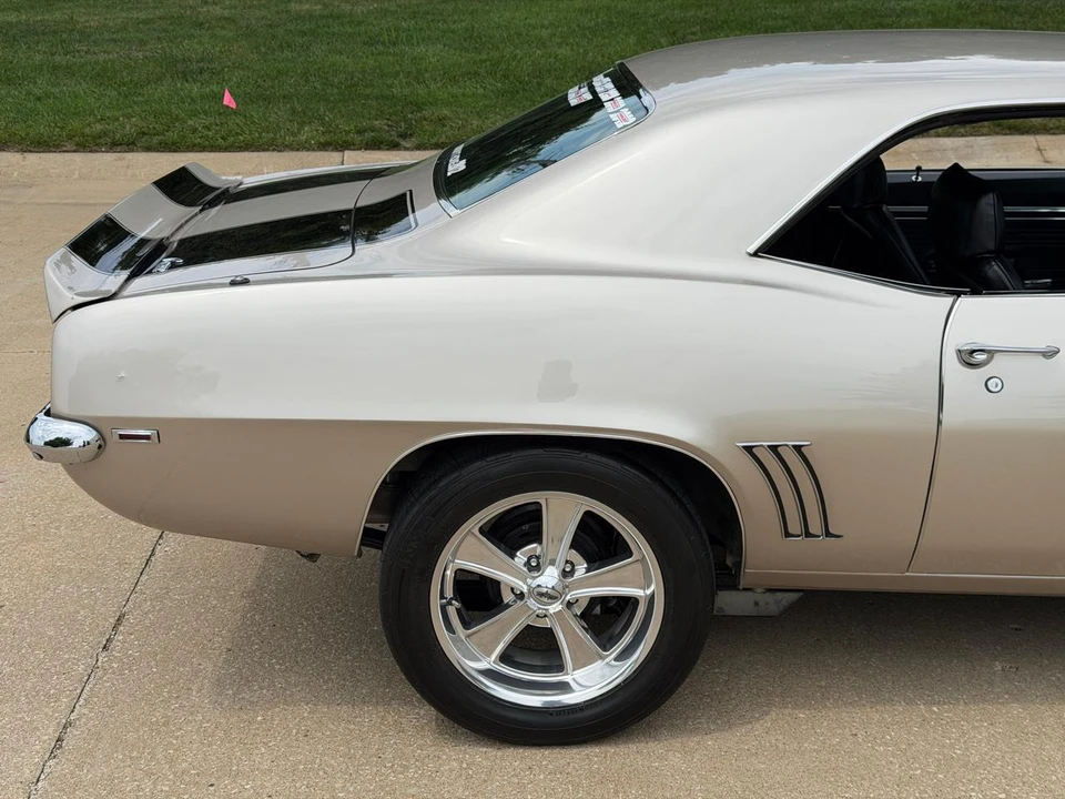 1969 Chevrolet Camaro 1st Gen - Image 16 of 31