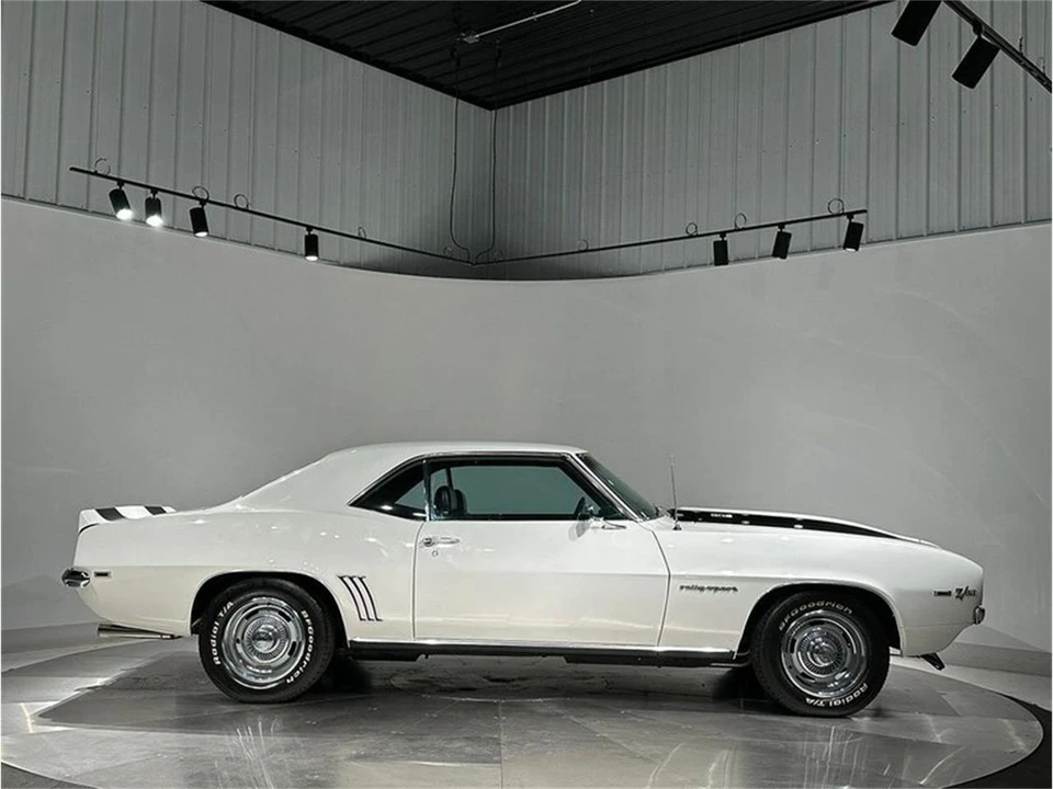 1969 Chevrolet Camaro 1st Gen - Image 26 of 31