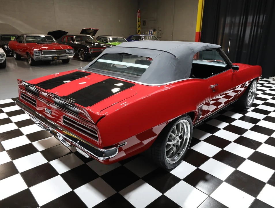 1969 Chevrolet - Image 10 of 31