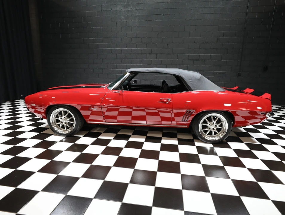 1969 Chevrolet - Image 7 of 31