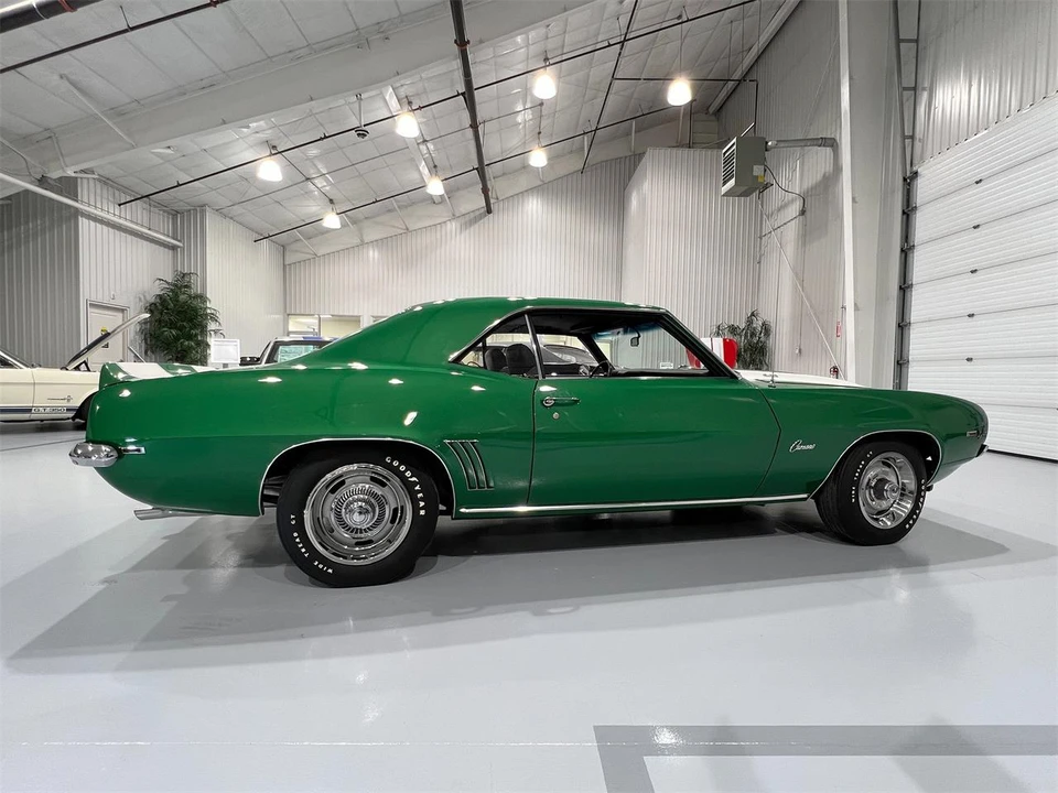 1969 Chevrolet Camaro Z/28 1st Gen - Image 13 of 31