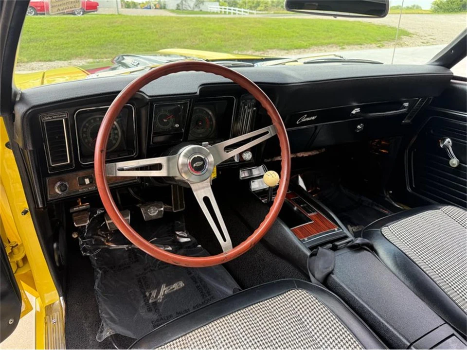 1969 Chevrolet Camaro Z/28 1st Gen - Image 26 of 31
